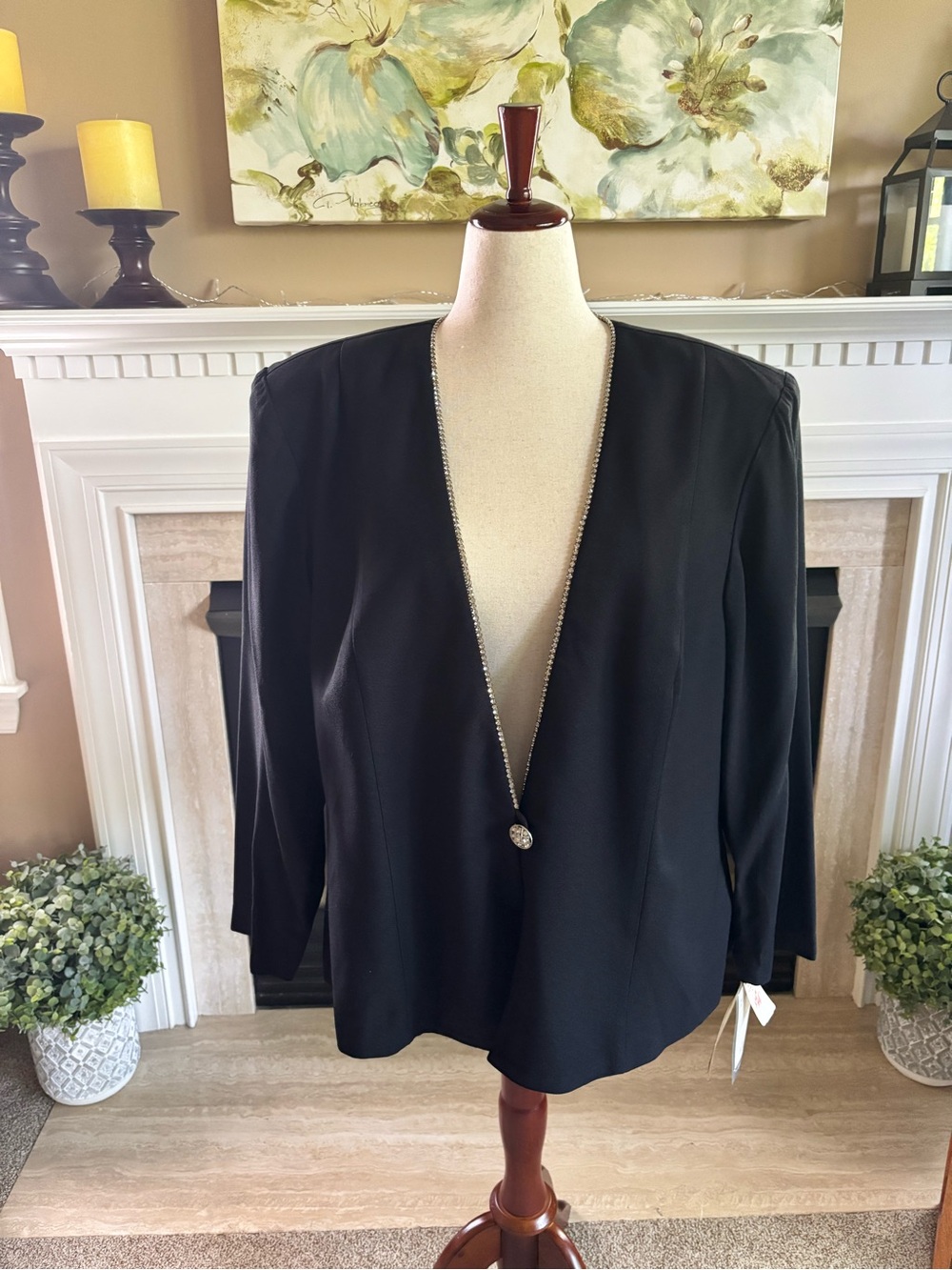 *NEW* John Philips Woman Embellished Black Evening/Dinner Jacket - Size 22W